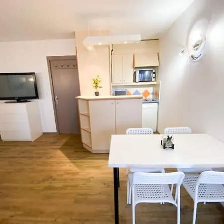 Bleu Azur 4 Pers Hyper Centre Plage, Gare A 2 Mn A Pied Apartment Saint-Raphael (Var)